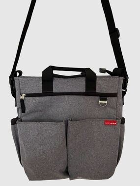 Skip Hop Grey/Black Baby Essentials Shoulder/Carry Travel Vacation Bag